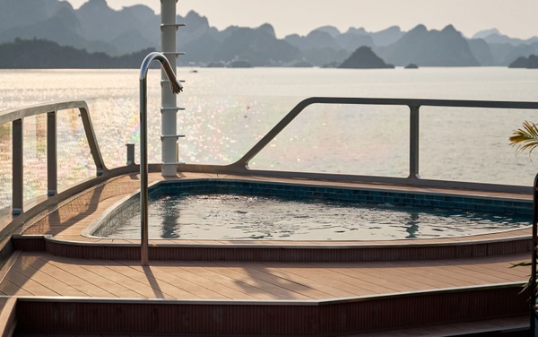 OASIS JACUZZI