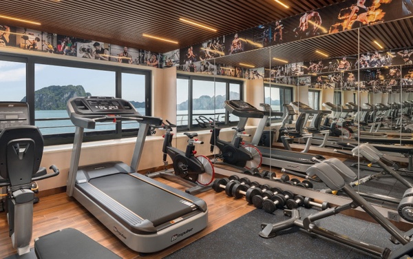 FITNESS ROOM