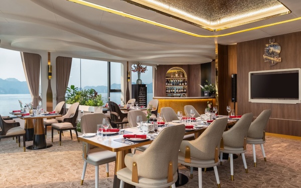 THE PEARL DINING ROOM